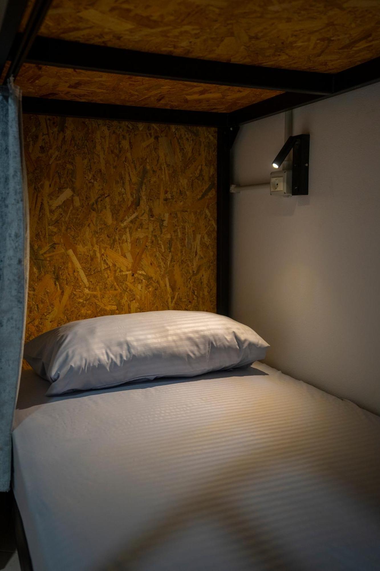 Golden Sleep Hostel Shkodër Buitenkant foto