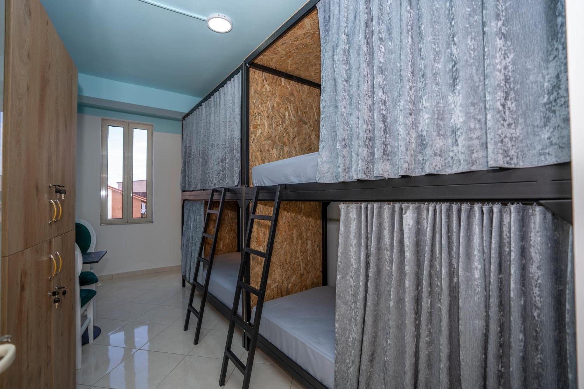 Golden Sleep Hostel Shkodër Buitenkant foto