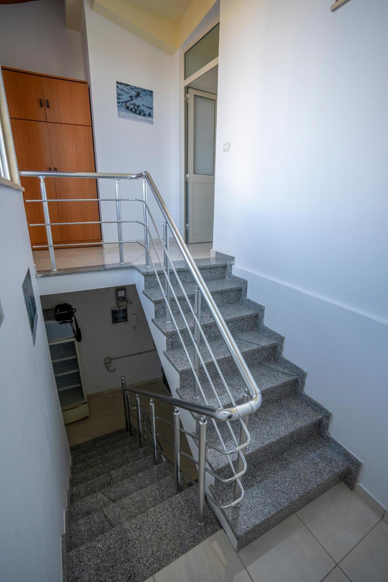 Golden Sleep Hostel Shkodër Buitenkant foto